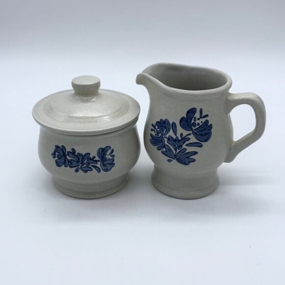 Vintage Pfaltzgraff Stoneware Creamer & Sugar Bowl Set With Blue Floral Design - Picture 5 of 5